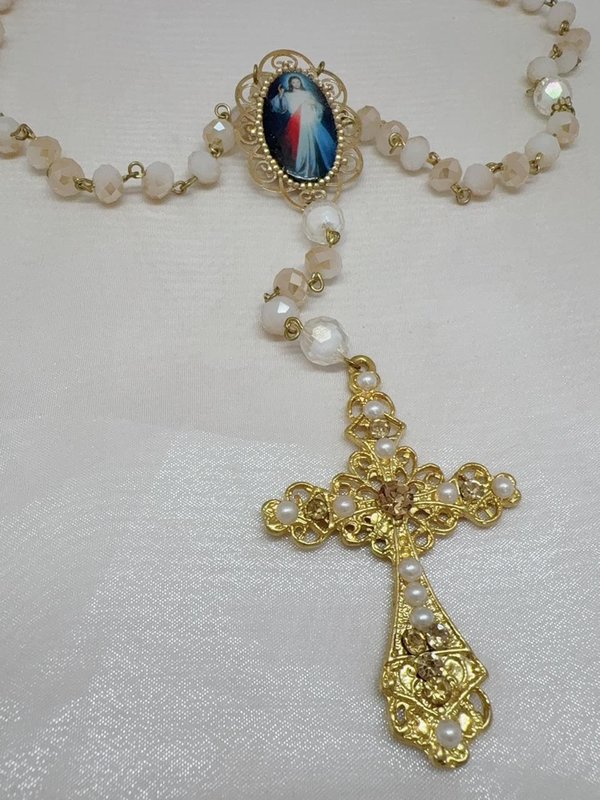 RN005 - Rosario de novia Jesús misericordioso 