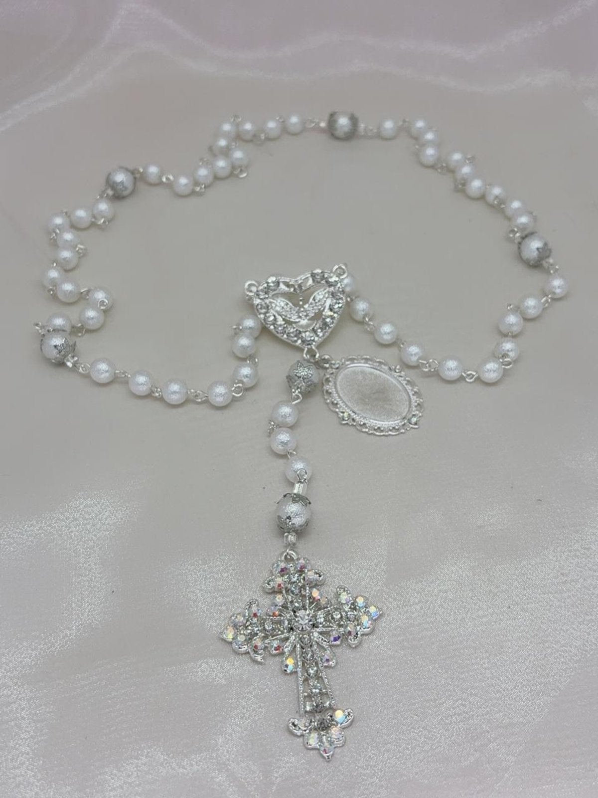 RN009 – Rosario de novia con relicario - 5