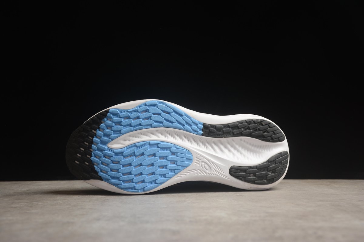 Asics Gel nimbus 26 - 4