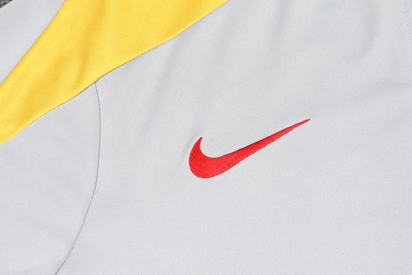 Ropa de entrenamiento 