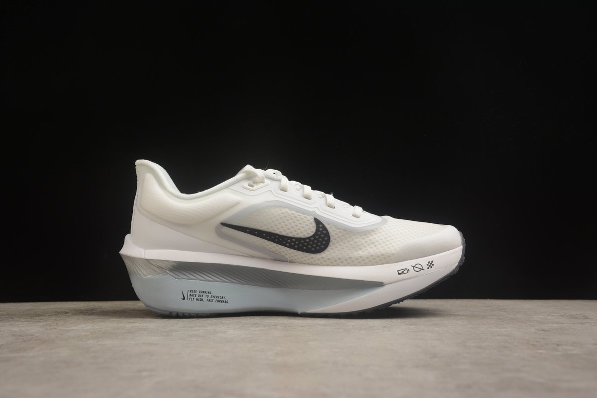 Nike Zoom Fly 6  - 2