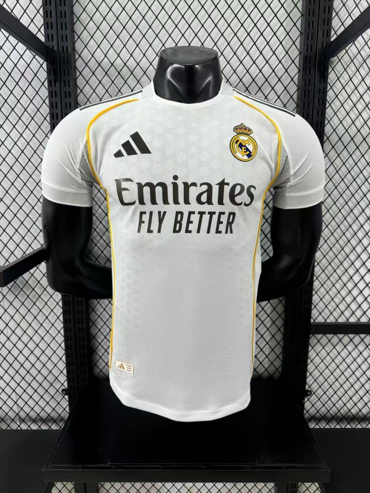25/26 Player Real Madrid home