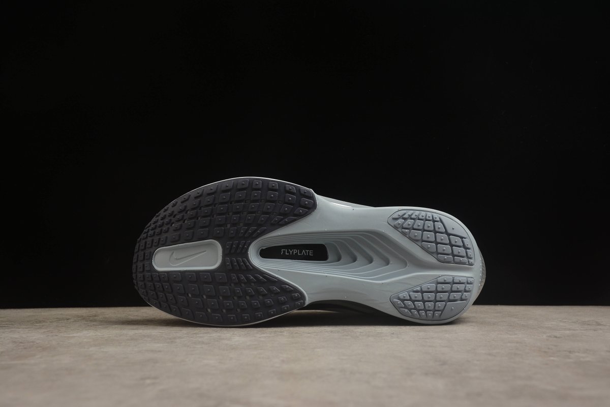 Nike Zoom Fly 6  - 4