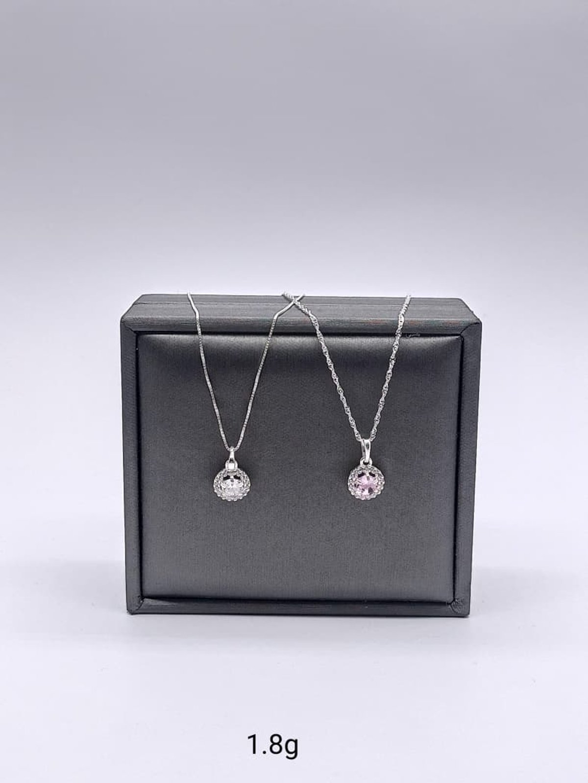 Cadena - Piedra circular con piedras  - Plata  - 2