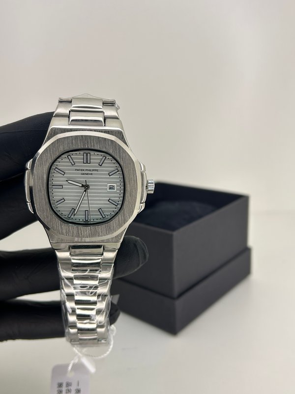 Patek Philippe Nautilus Silver – Plata Puro