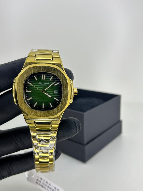 Patek Philippe Nautilus Gold – Verde Esmeralda