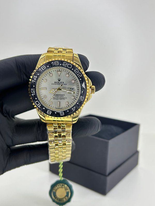 Rolex Submariner GMT Gold – Plata y Negro