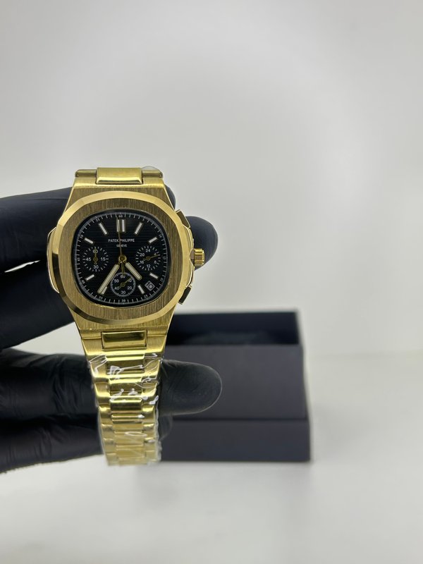 Patek Philippe Nautilus Cronógrafo Gold Steel – Negro con Malla de Acero Dorada