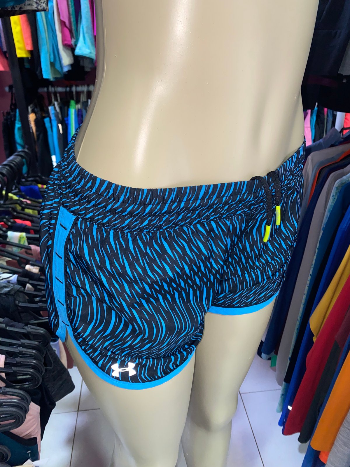 Short under armour talle XS