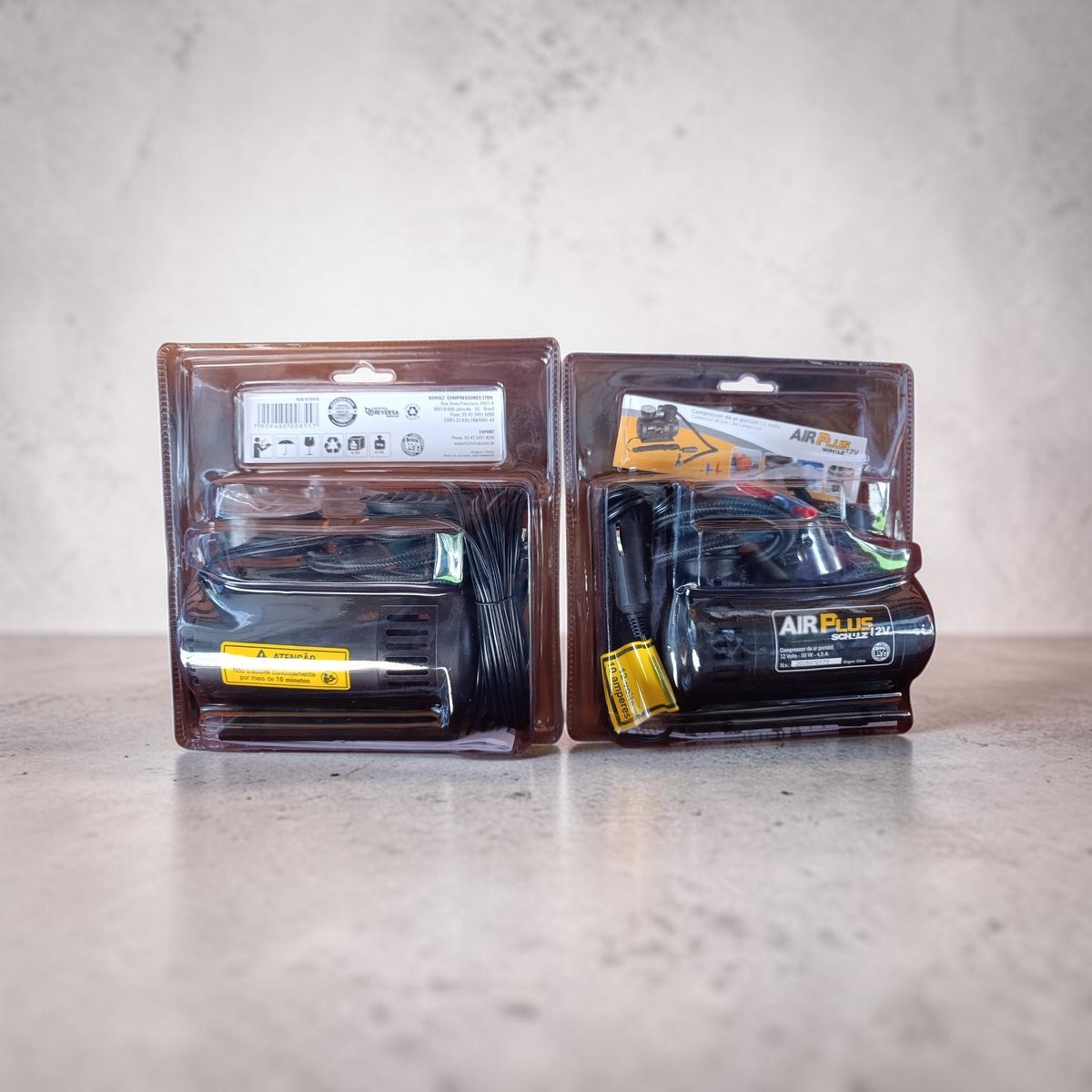 MINI COMPRESOR SCHULF PARA INFLAR RUEDAS DE AUTO - 2