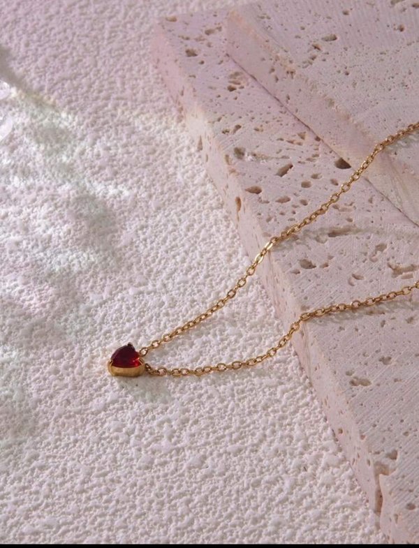 Cadenita corazón pequeño.