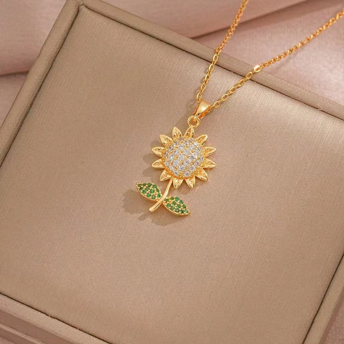 Collar girasol ojitas verdes