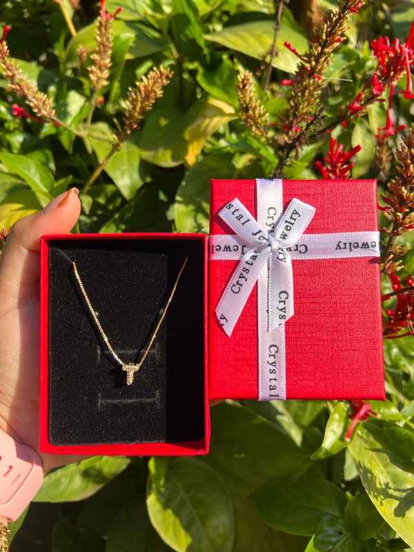 Collares con iniciales 