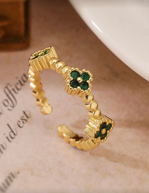 Anillo trébol Golden 