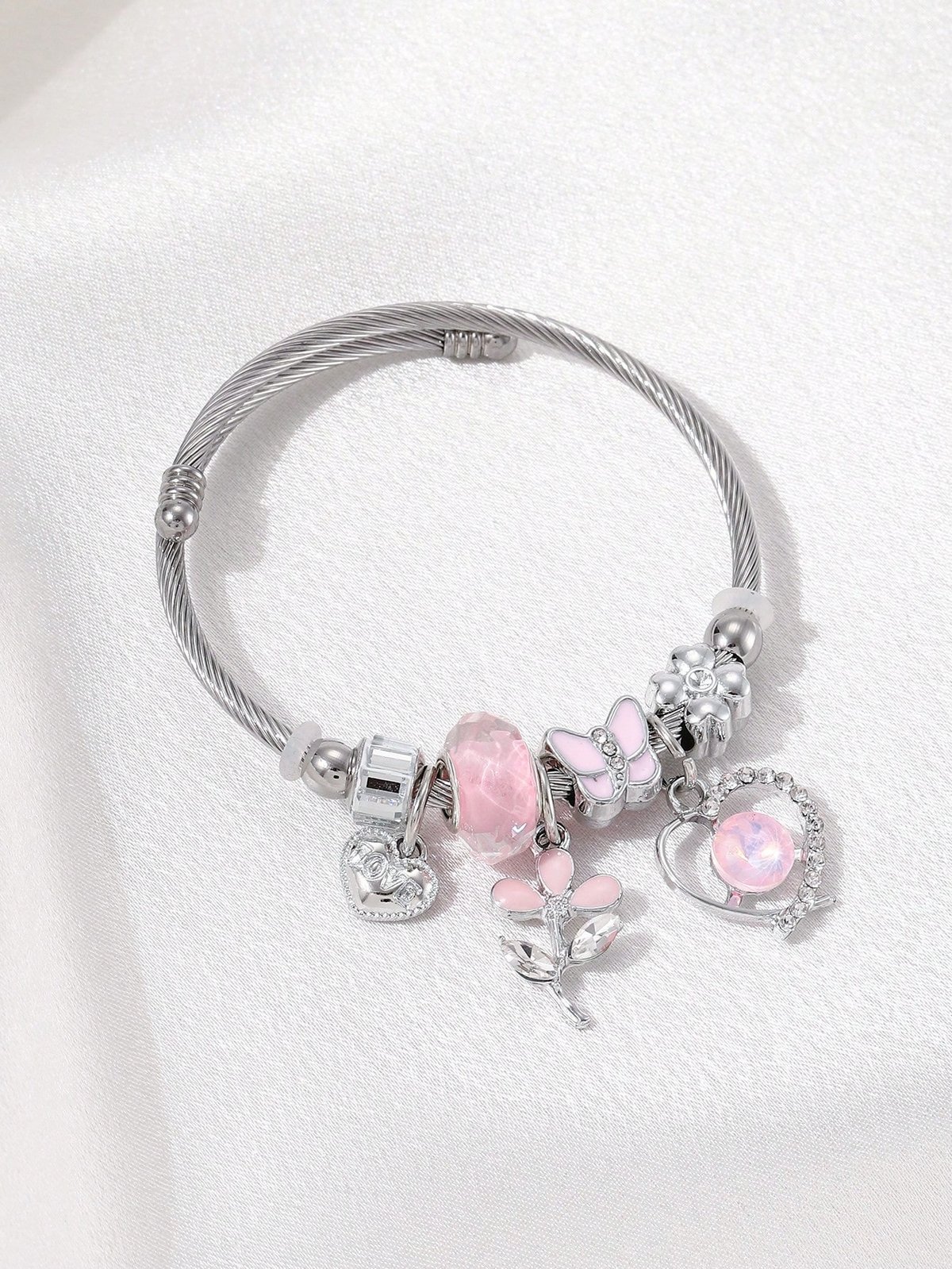 Pulsera estilo Pandora.