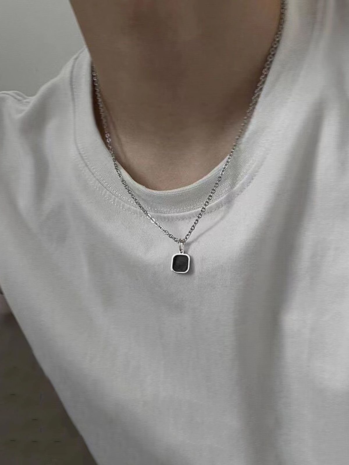Collar piedra negra.