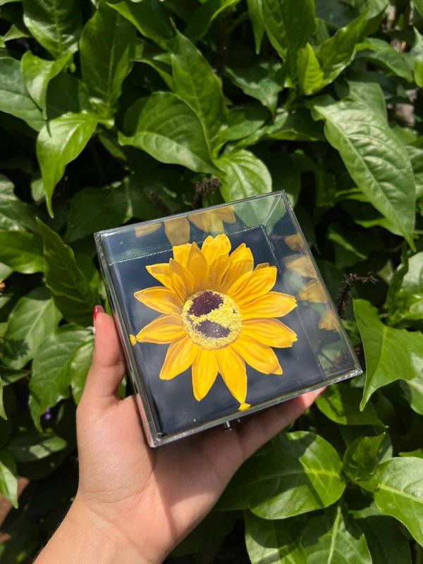 Caja de girasol eterna