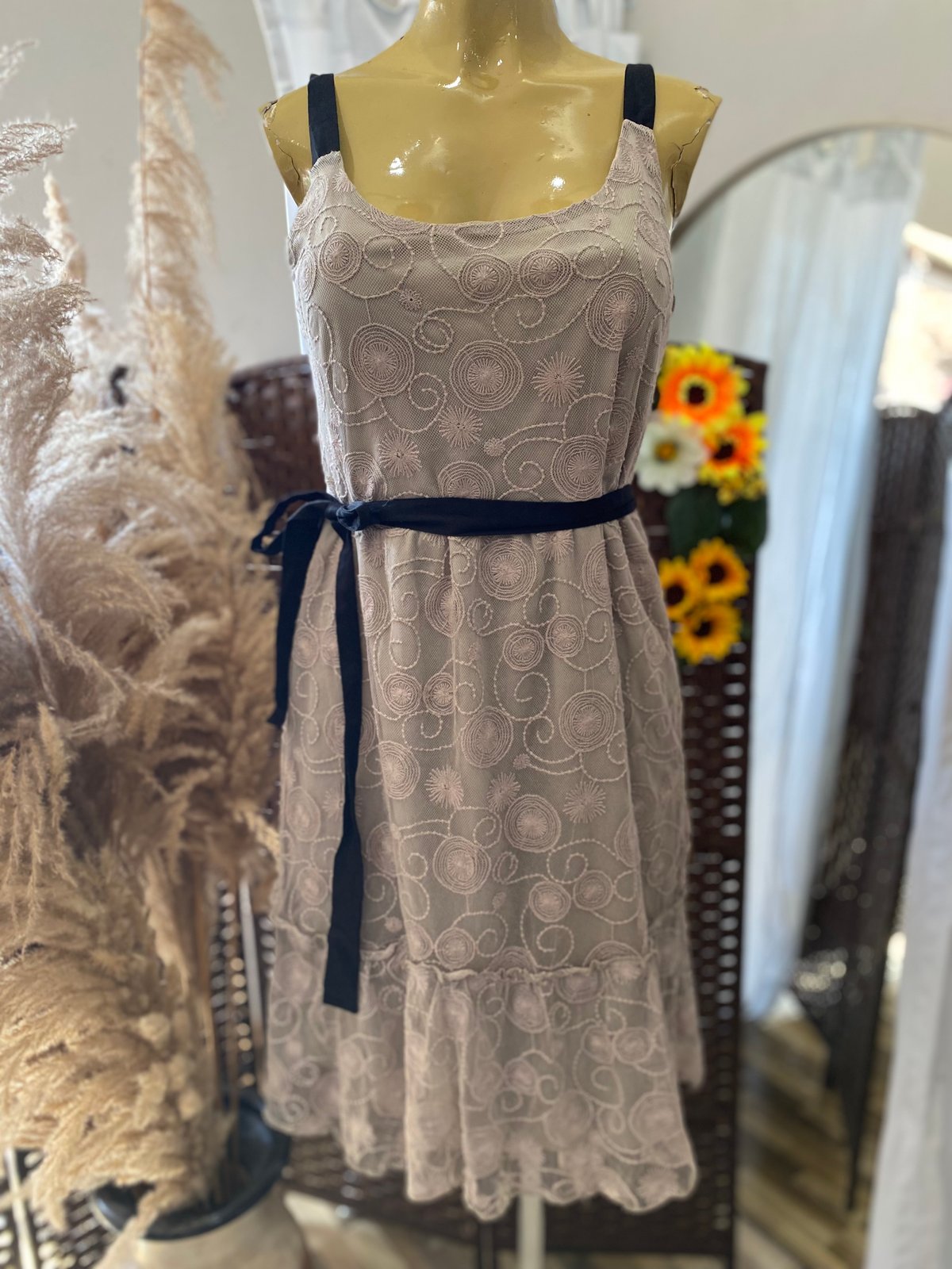 Vestido, detalle de bordado 