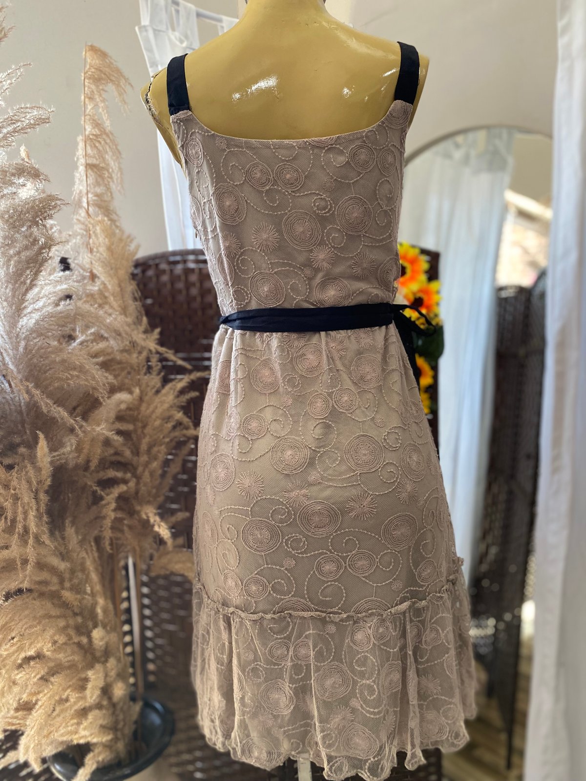 Vestido, detalle de bordado 