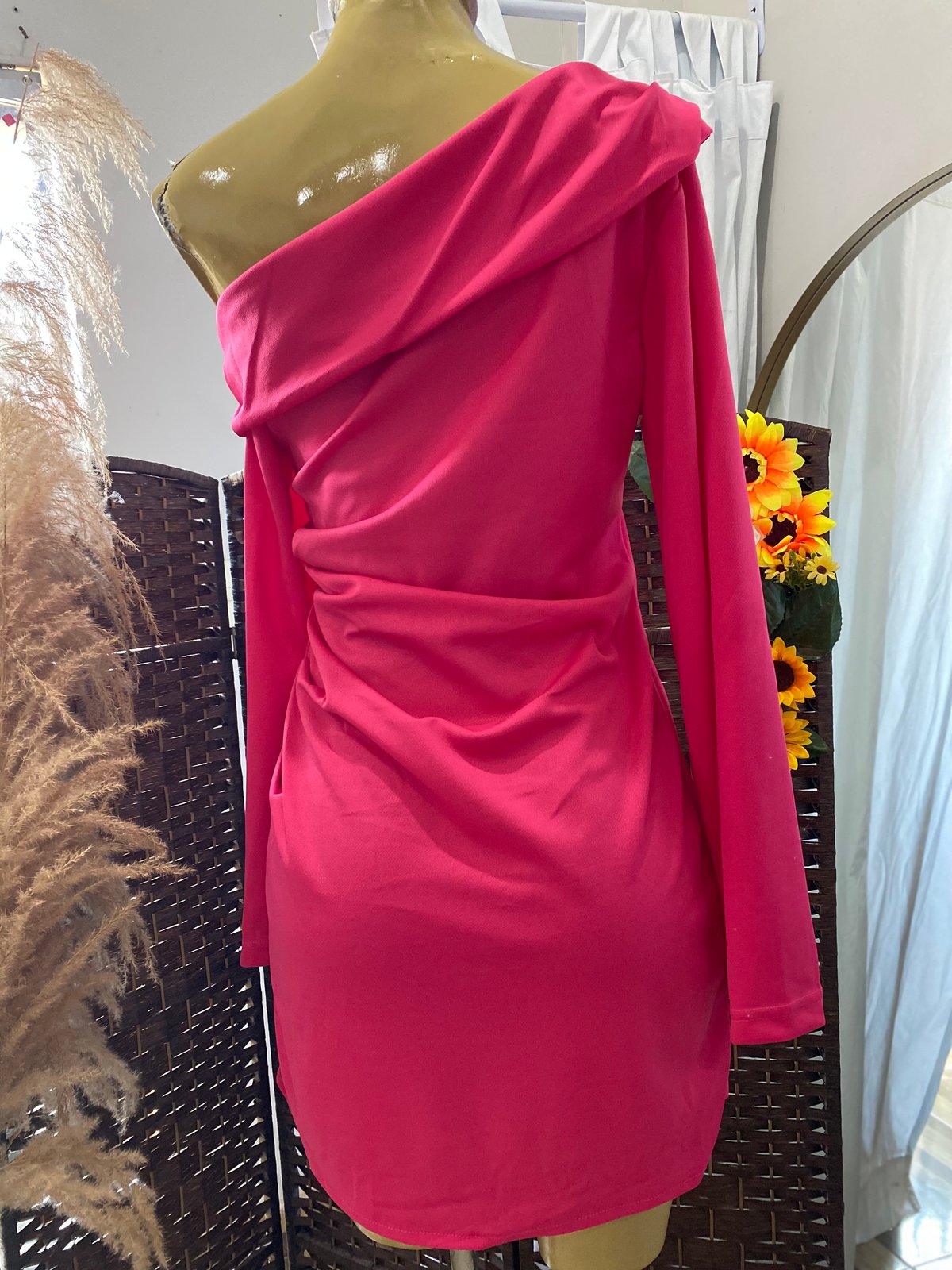 Vestido un solo hombro 