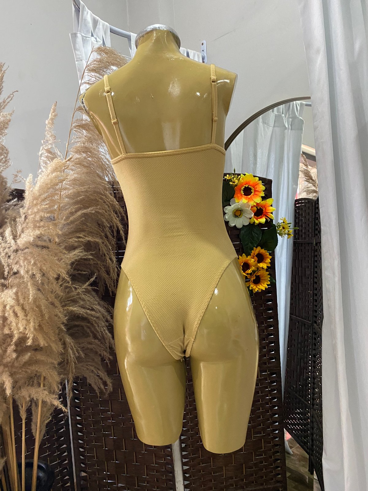 Body marrón claro  - 2