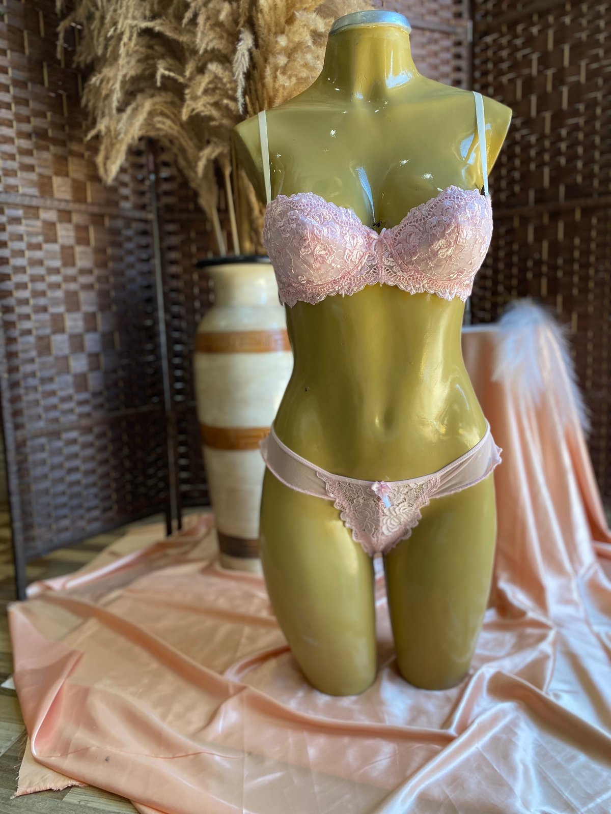 ✨Conjunto de lencería+ bata Satinada✨ - 4