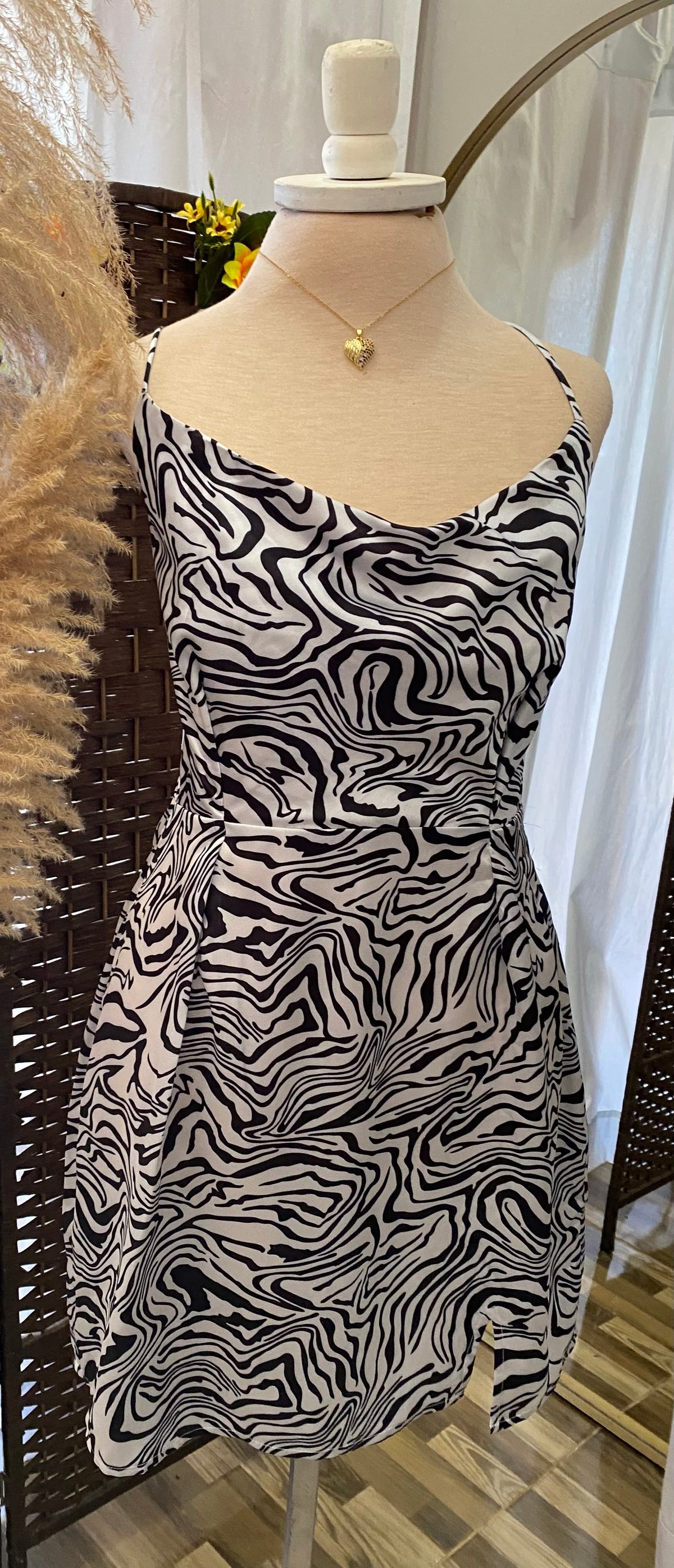 Vestido con líneas  - 2