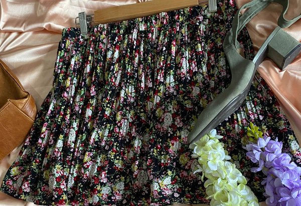 ✨POLLERA PLISADA✨