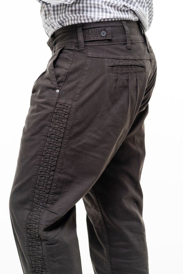 Bombacha Masculina Montaria com Elastano e Favos - Cor Verde Musgo