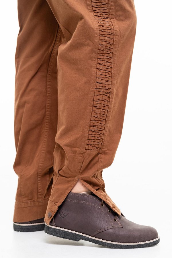 Bombacha Masculina Montaria com Elastano e Favos - Cor Camurça