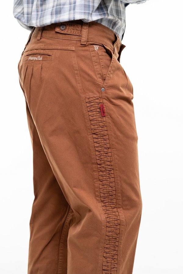Bombacha Masculina Montaria com Elastano e Favos - Cor Camurça