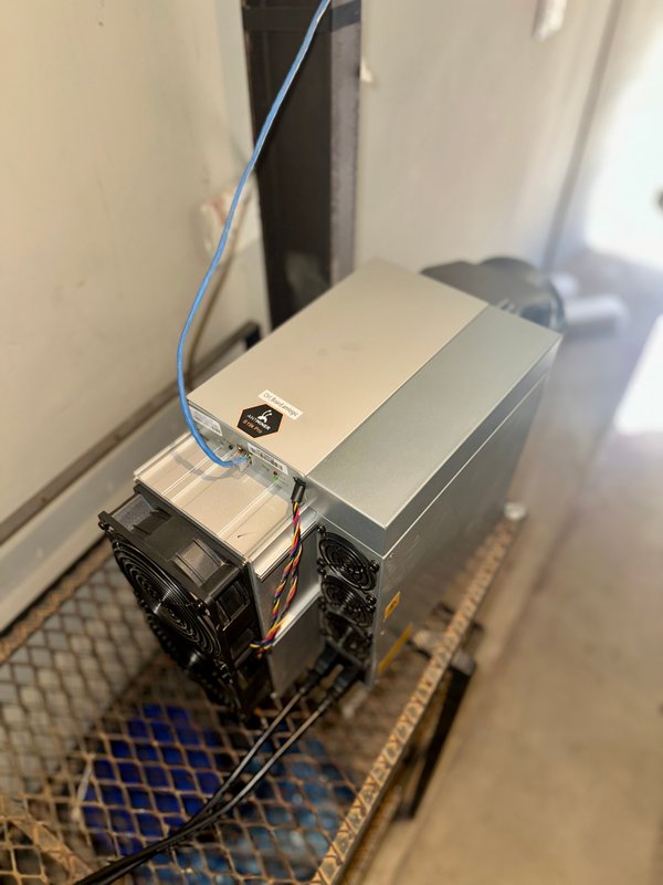 EN venta Minero antminer s19kpro 120th