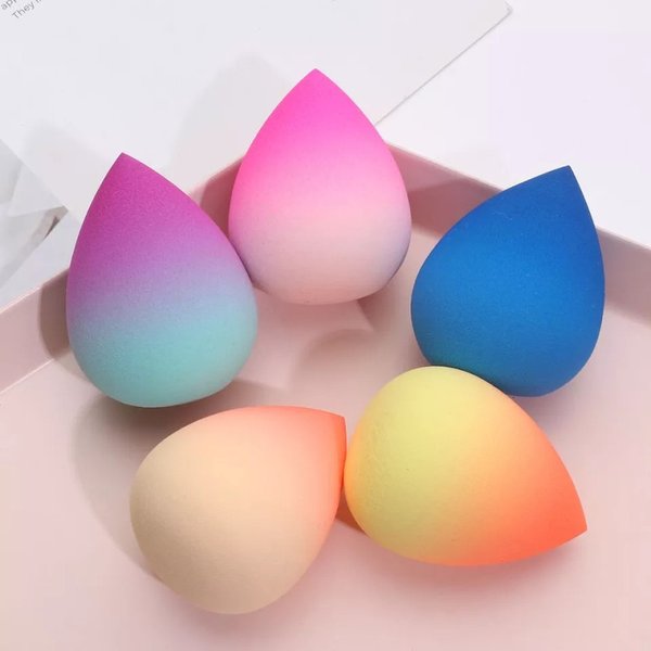 ESPONJA PARA MAQUILLAJE DE COLOR DEGRADADO 
