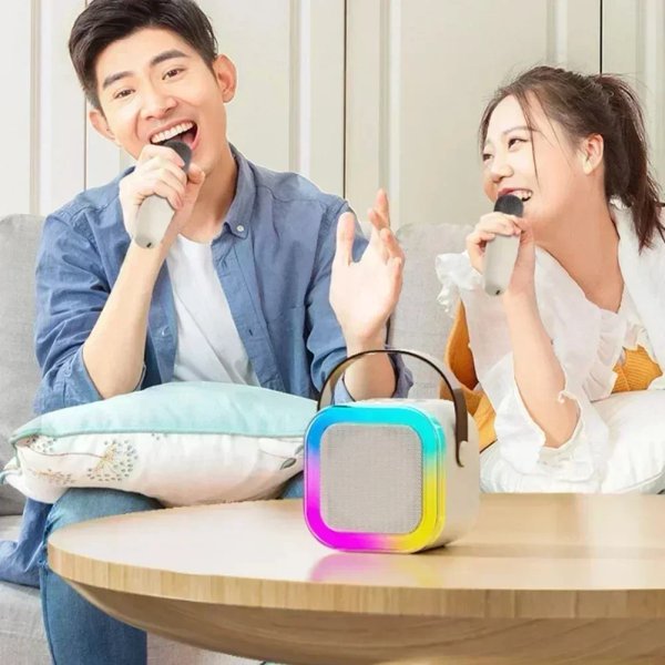 • Mini Parlante Bluetooth con 2 Micrófonos Inalámbricos K9