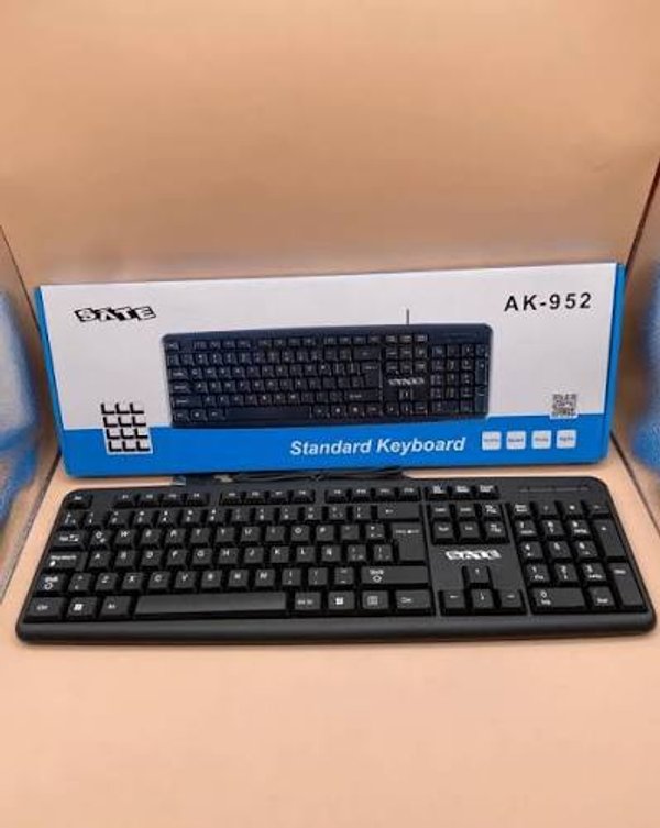 Teclado normal marca SATE, con cable