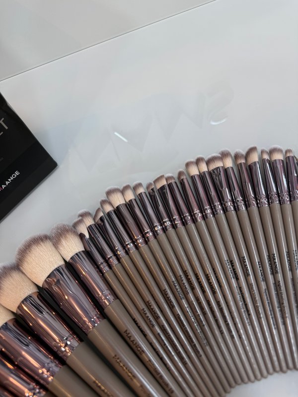 30 brochas profesionales MAANGE