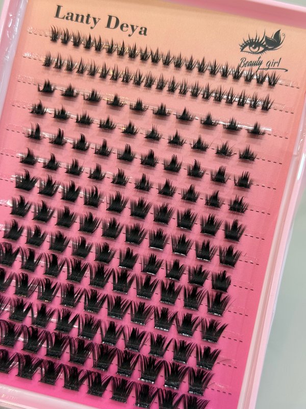 Efecto wispy 40D con pestañas inferiores