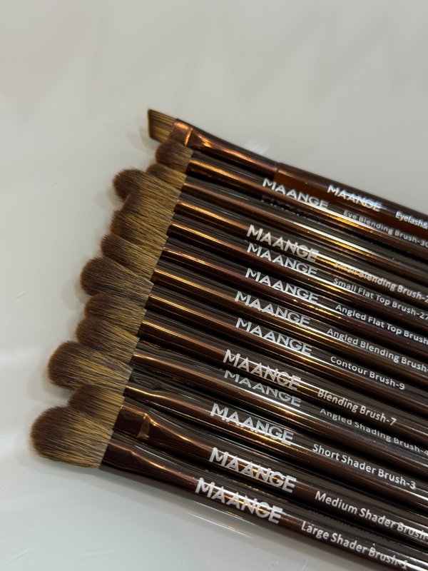 13 Brochas profesionales MAANGE 