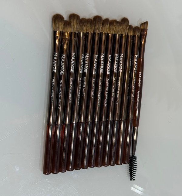 13 Brochas profesionales MAANGE
