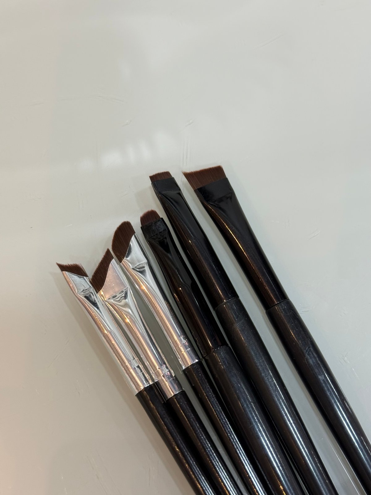 Brochas para cejas y delineados - 3