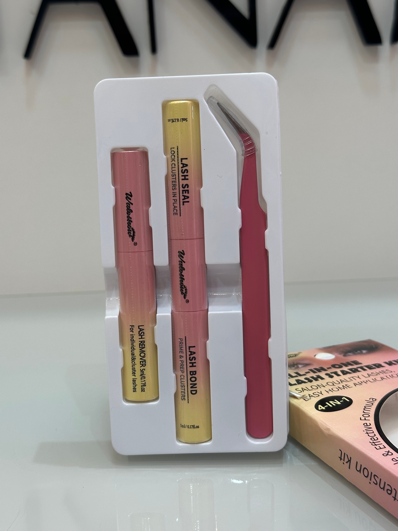 Kit pegamento-sellador+removedor+pinza para la aplicación 