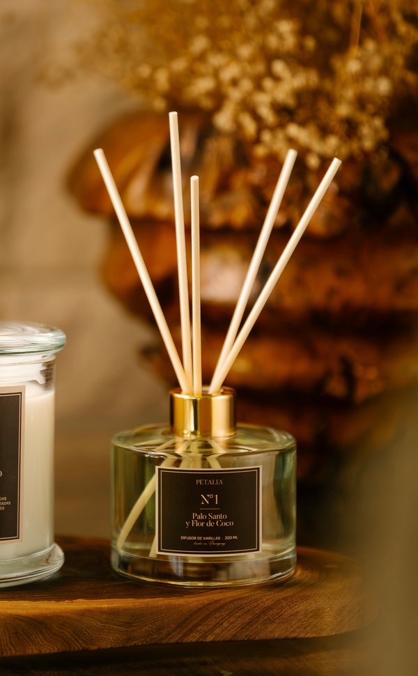 Difusor OGA N.º 1 — Palo Santo & Flor de Coco