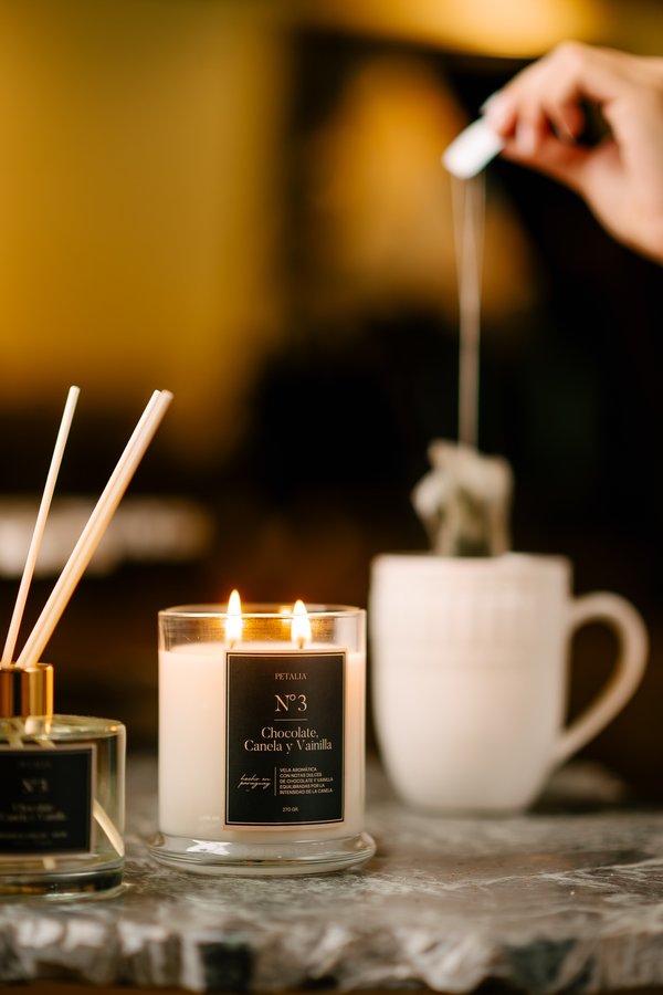 Vela OGA N.° 3 — Chocolate, Canela & Vainilla