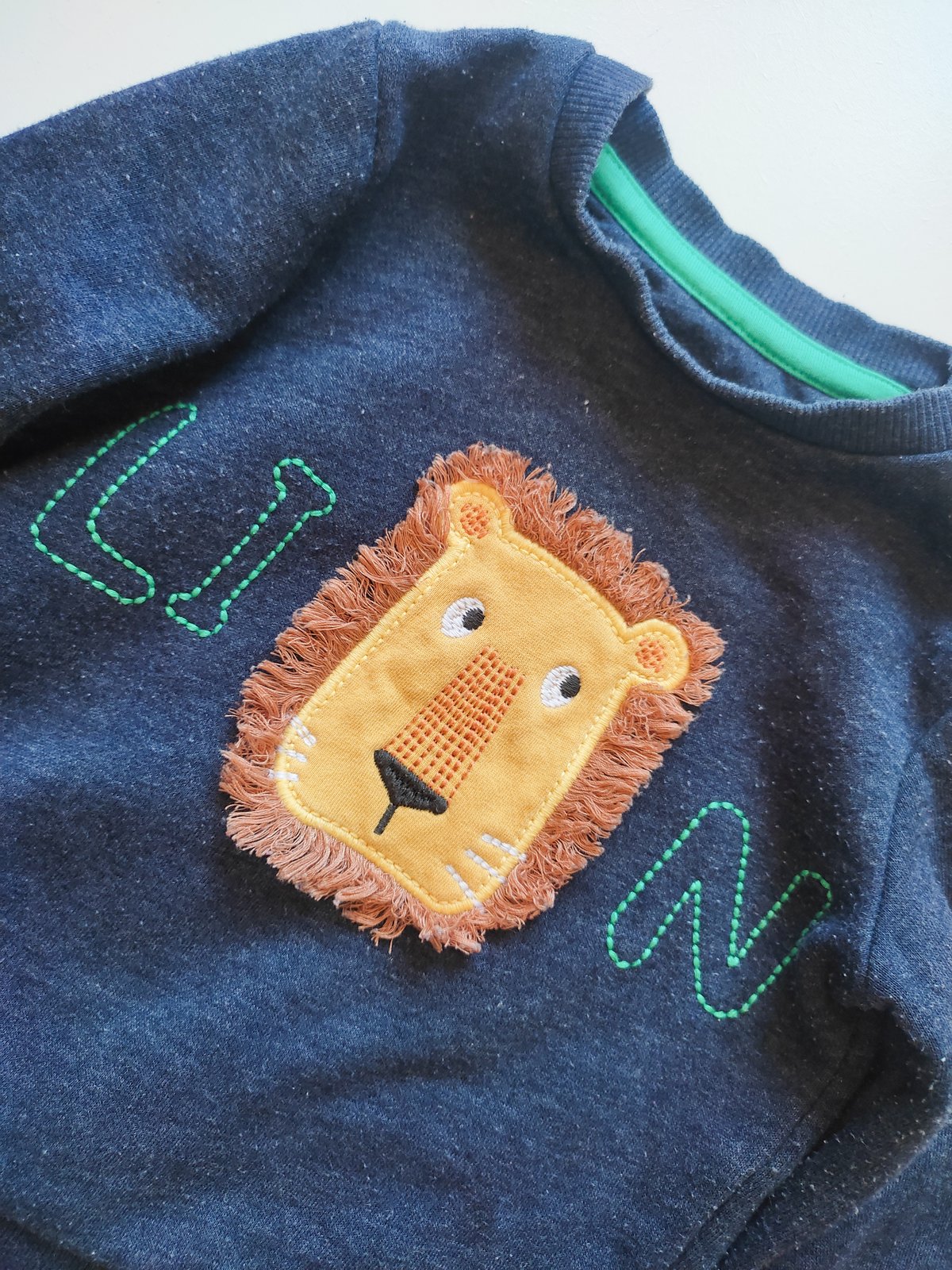 Suéter león 🦁 - 2