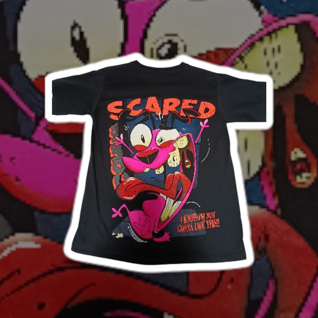 Remera negra con estampado de caricatura