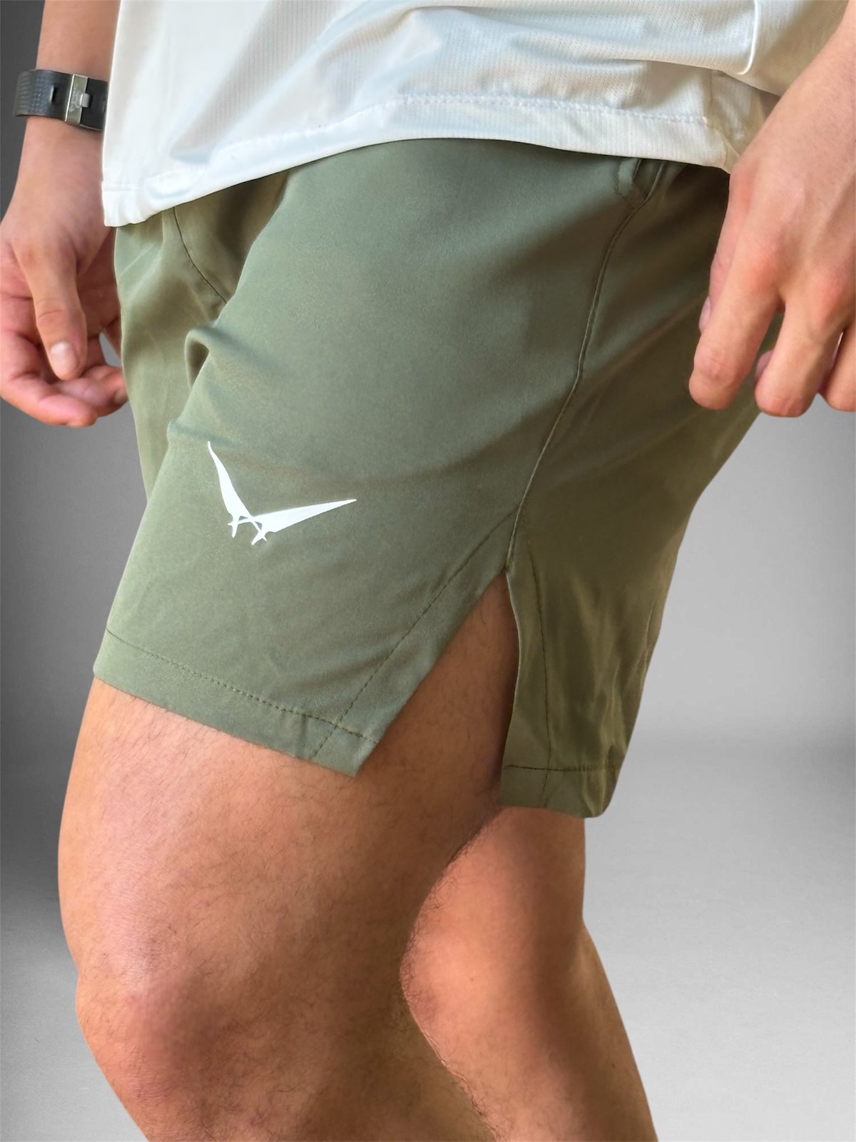 Short deportivo verde musgo  - 2