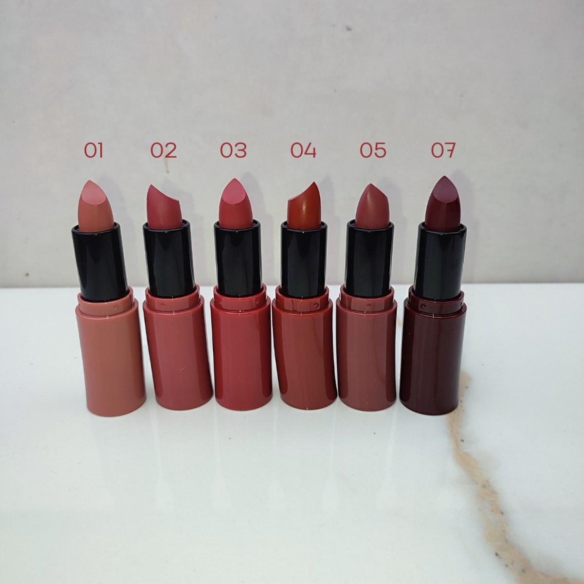 Labial en barra, DoDo Girl - 2