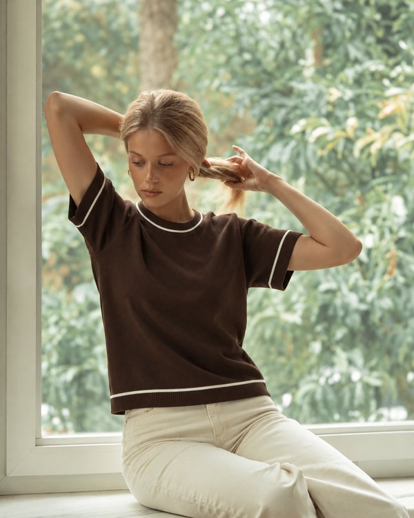 Remera Knit Contrast Chocolate