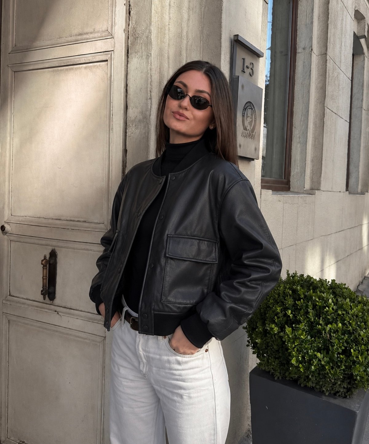 Campera Bomber de Cuero Negra - 2