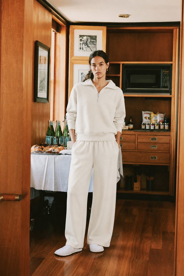     Set Lounge Travel Ivory